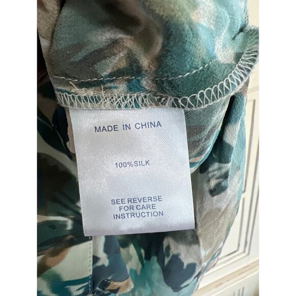 Tyler Boe size 4 silk floral blouse shirt top - Picture 3 of 3